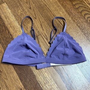 Victoria’s Secret Scallop Edge Bralette Size Large